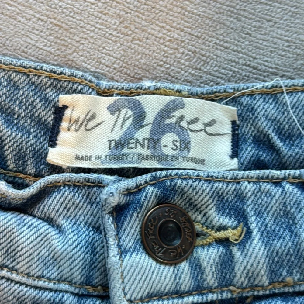 We the free boyfriend pleated high waisted Stylish Blue Denim Jeans - Picture 7 of 8